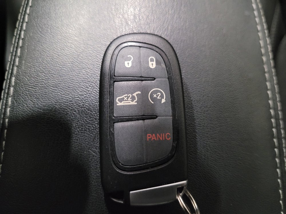Used 2021 Jeep Cherokee Limited AWD/4WD image 32