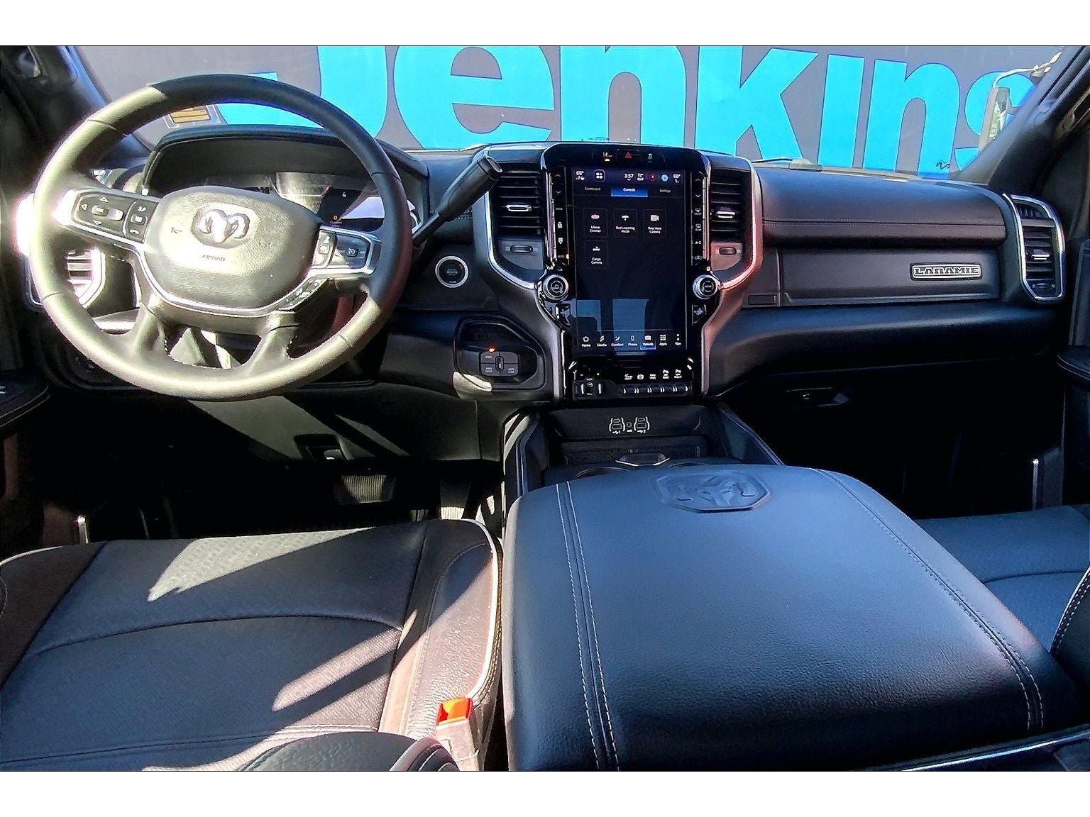 Used 2026 RAM 3500 Laramie AWD/4WD image 17