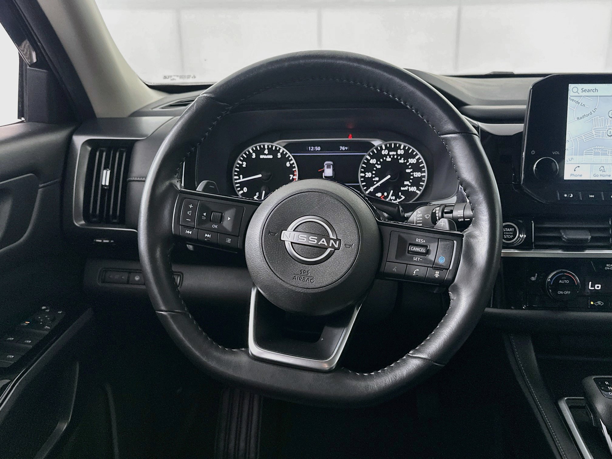Used 2023 Nissan Pathfinder SL w/ Black Appearance Package FWD image 18