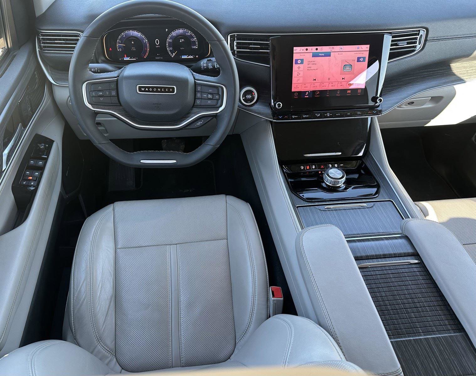 Used 2024 Jeep Wagoneer L Series II image 23