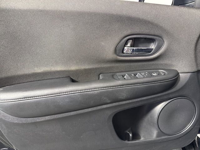 Used 2022 Honda HR-V LX image 15