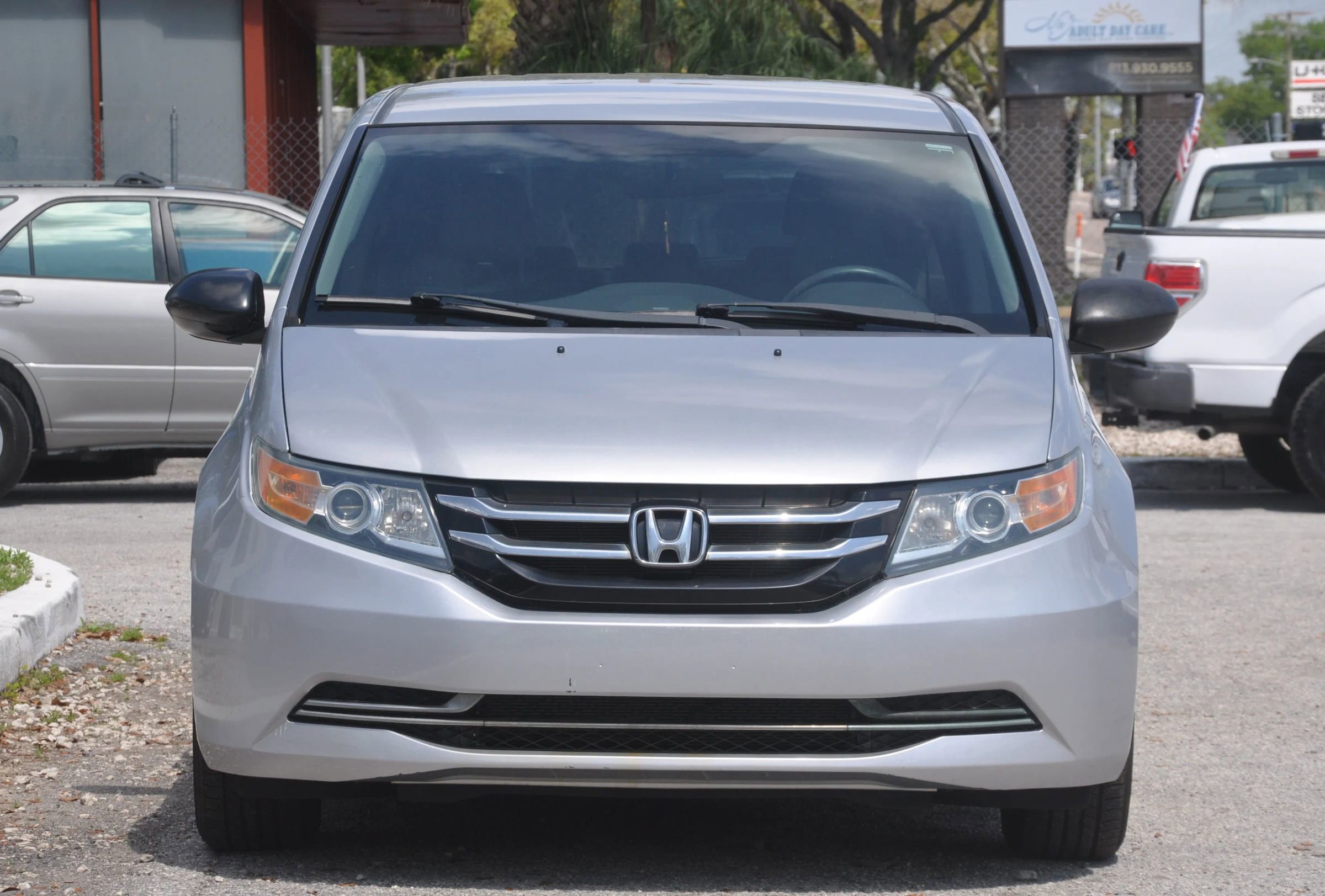 Used 2014 Honda Odyssey LX image 3
