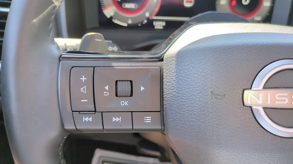 Used 2025 Nissan Rogue SL w/ Tech Package AWD/4WD image 24