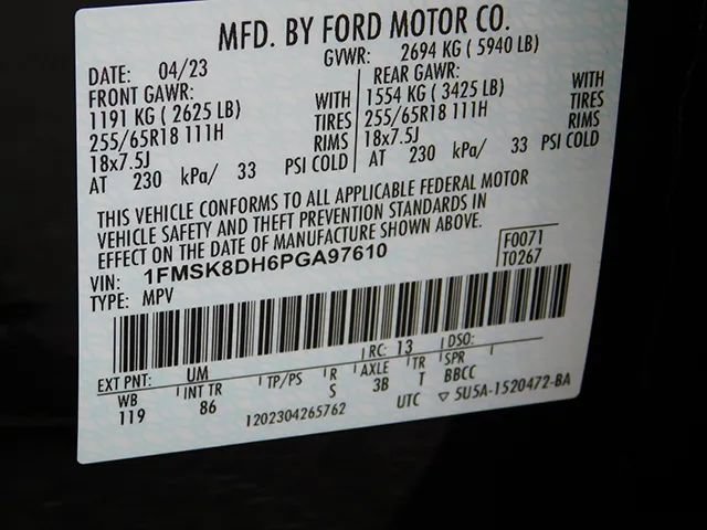 Used 2023 Ford Explorer XLT AWD/4WD image 27
