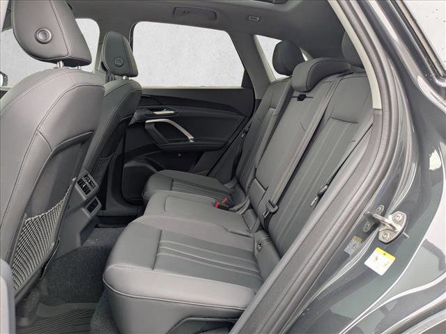 New 2025 Audi Q5 Premium image 16