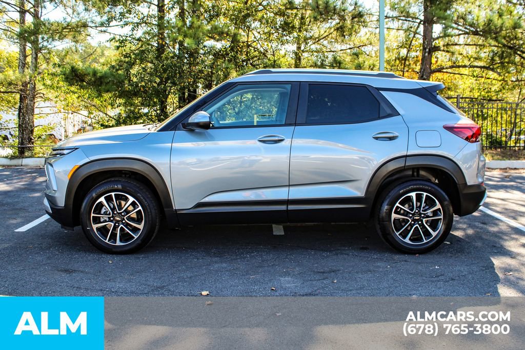 Used 2025 Chevrolet TrailBlazer LT image 7