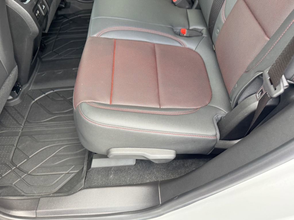 Used 2025 Chevrolet Blazer RS w/ LPO, Floor Liner Package AWD/4WD image 13
