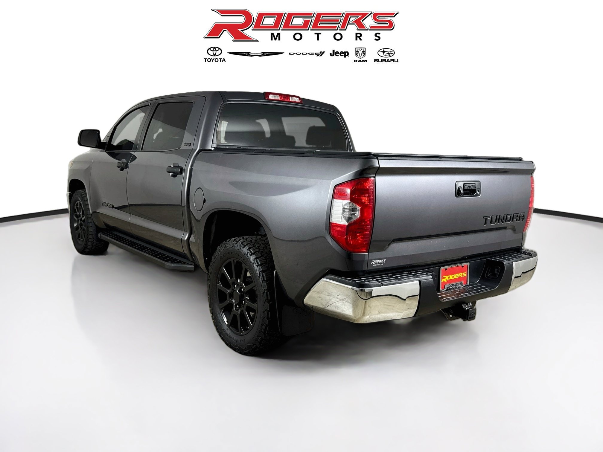 Used 2018 Toyota Tundra SR5 AWD/4WD image 11