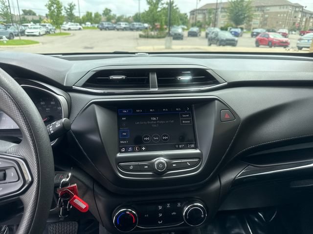 Used 2023 Chevrolet TrailBlazer LS FWD image 14
