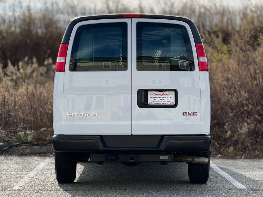 Used 2023 GMC Savana 2500 w/ Driver Convenience Package image 7