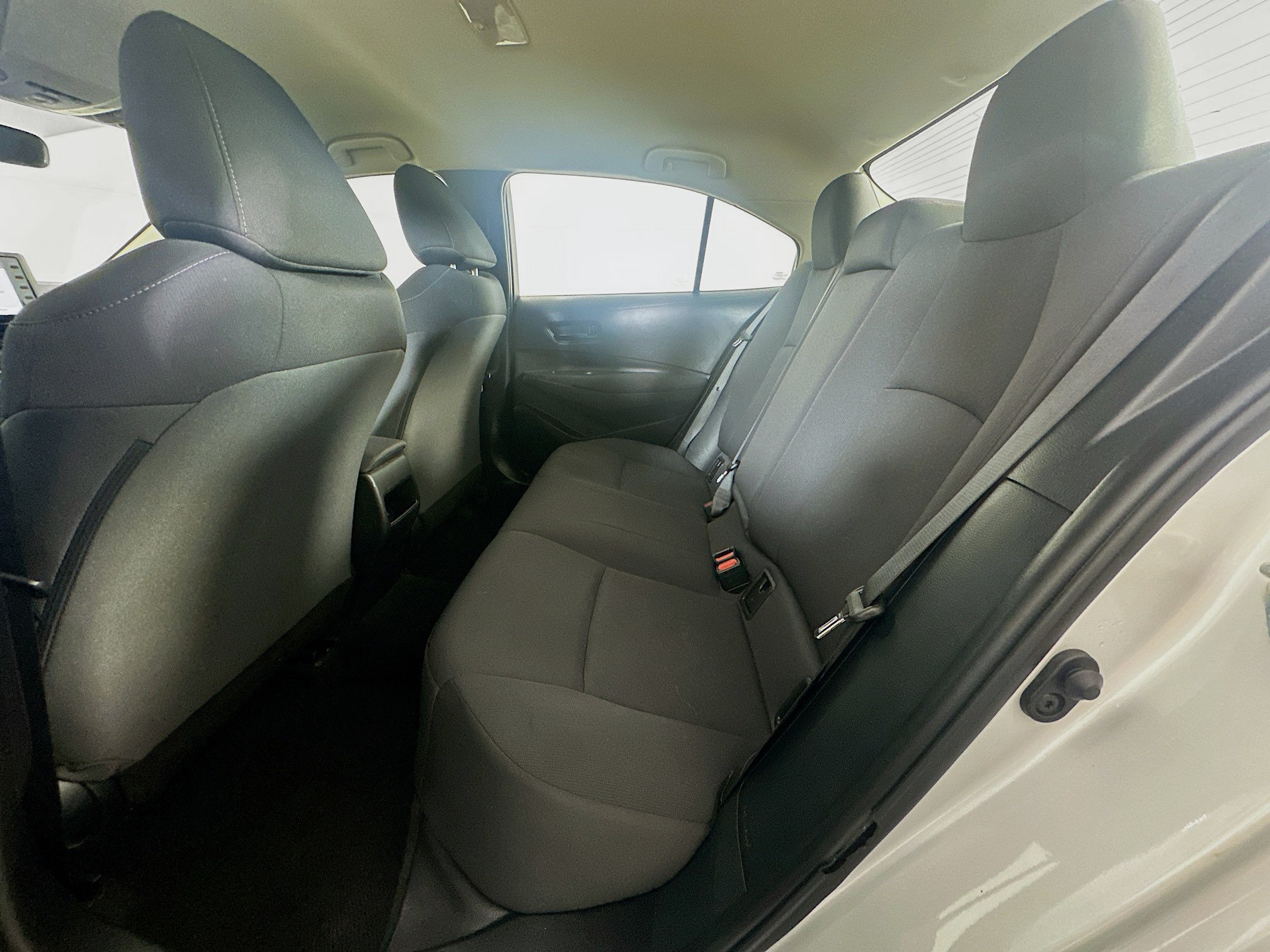Used 2022 Toyota Corolla LE FWD image 26