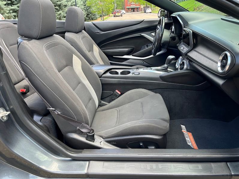 Used 2017 Chevrolet Camaro SS RWD image 36