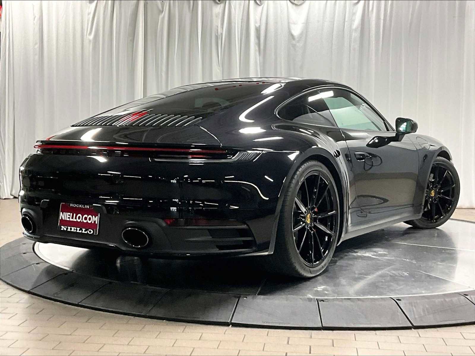 Used 2021 Porsche 911 Carrera S image 10