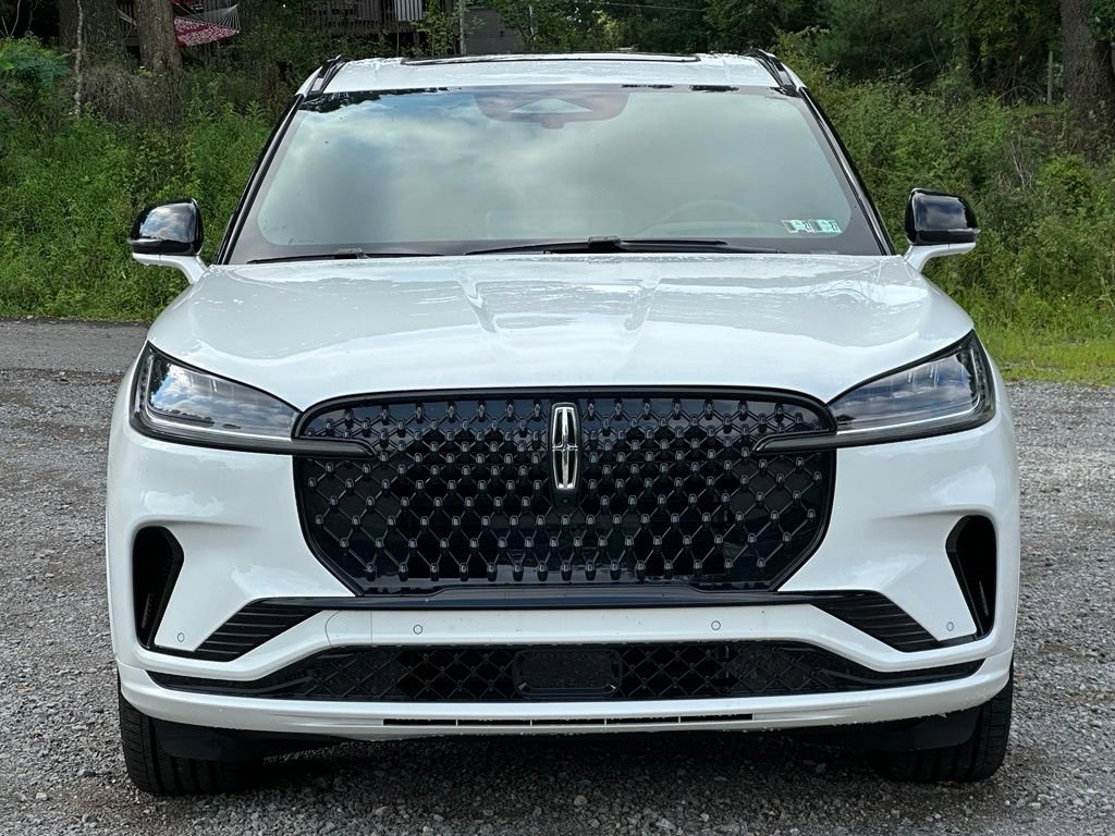 New 2026 Lincoln Aviator Reserve w/ Jet Appearance Package AWD/4WD image 32