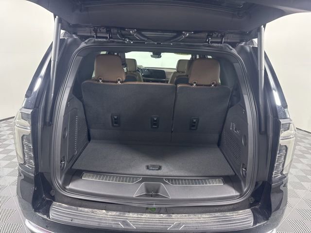 New 2026 Chevrolet Tahoe High Country w/ Sun And Tow Package AWD/4WD image 14