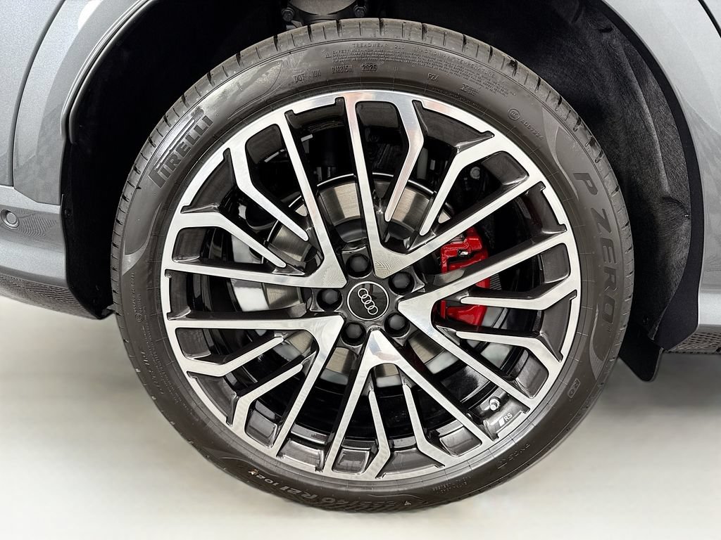 Certified 2025 Audi SQ5 Prestige AWD/4WD image 32