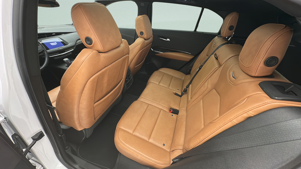 Used 2019 Cadillac XT4 Premium Luxury AWD/4WD image 9