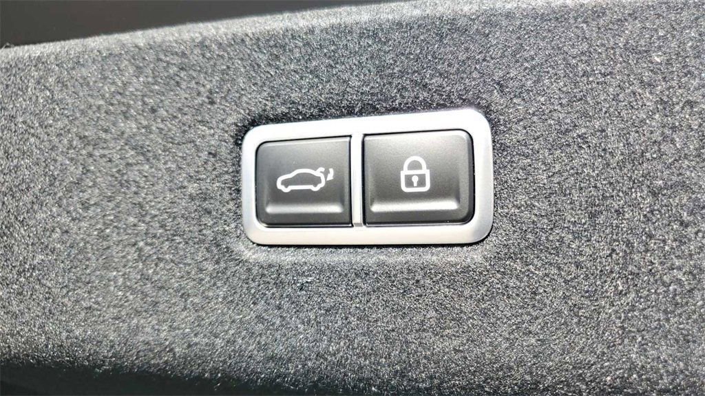 New 2025 Hyundai Ioniq 6 SEL image 28