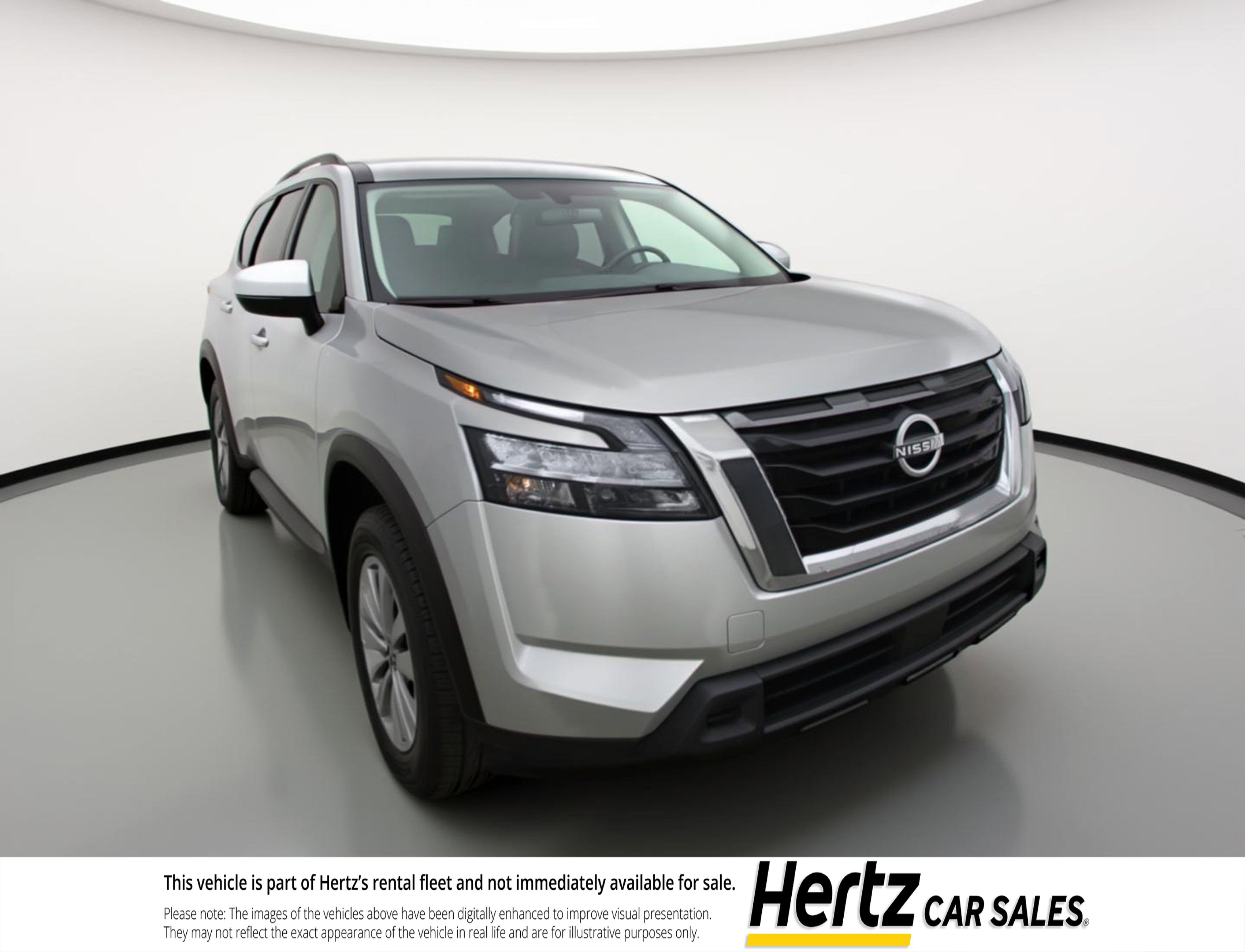 Used 2025 Nissan Pathfinder SV image 1