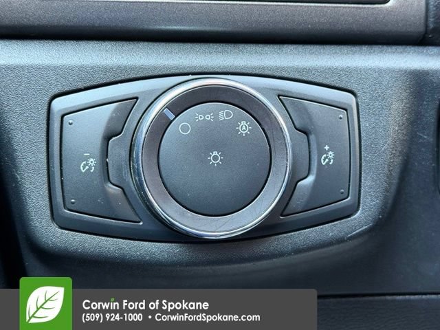 Used 2019 Ford Fusion SEL FWD image 25