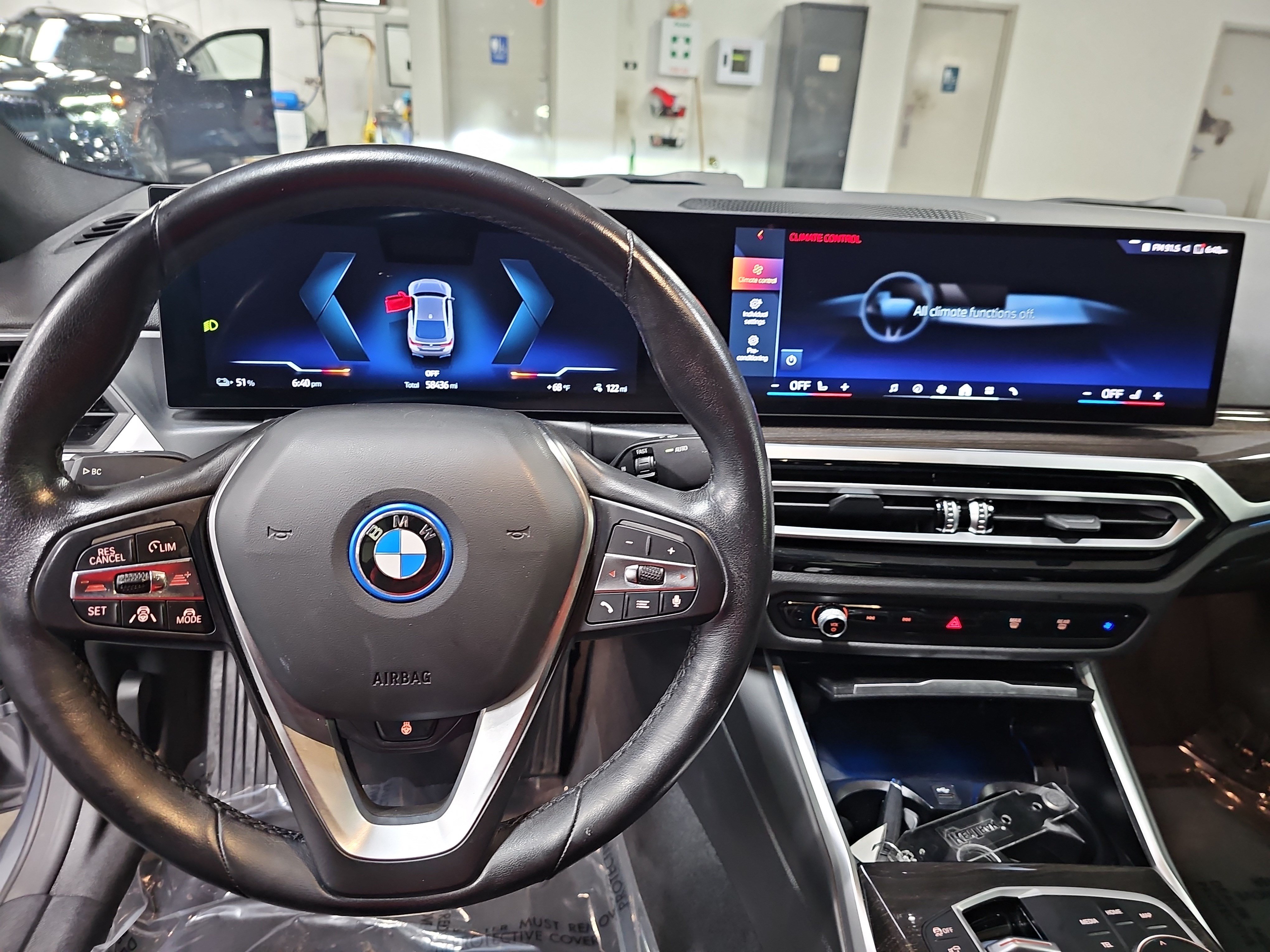 Used 2024 BMW i4 eDrive40 w/ Premium Package RWD image 16