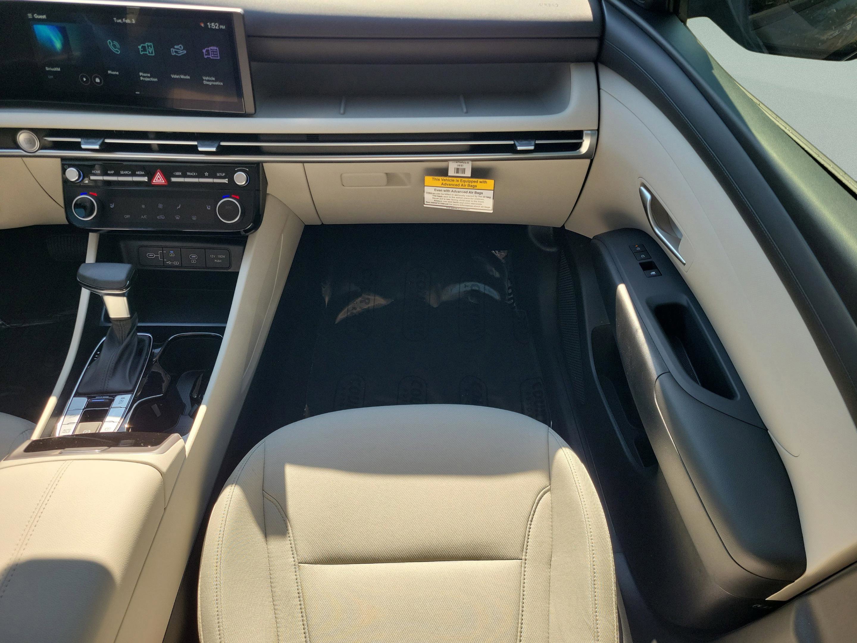 New 2026 Hyundai Tucson SEL image 16