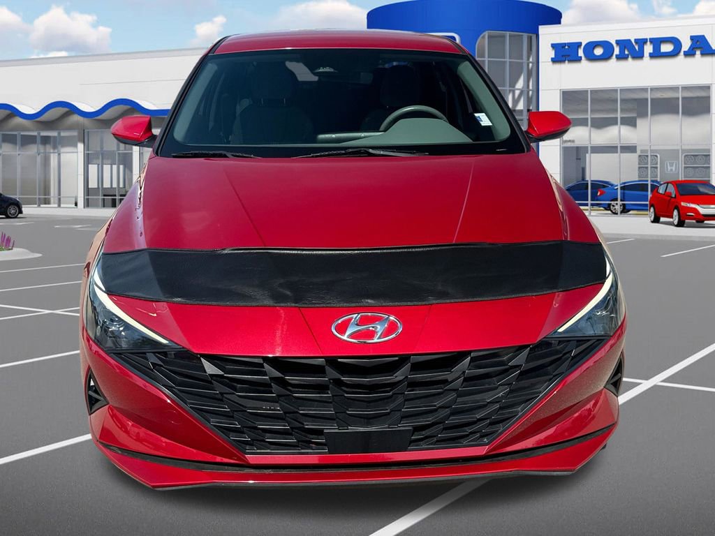 Used 2023 Hyundai Elantra SEL w/ Convenience Package FWD image 2