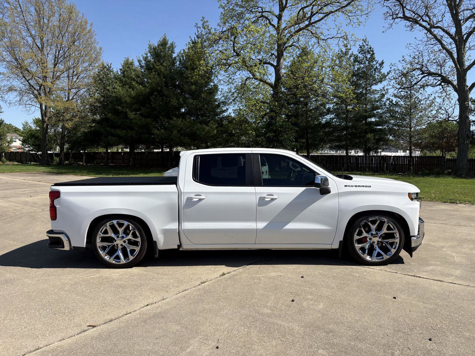 Used 2021 Chevrolet Silverado 1500 LT w/ Work Truck Package AWD/4WD image 25