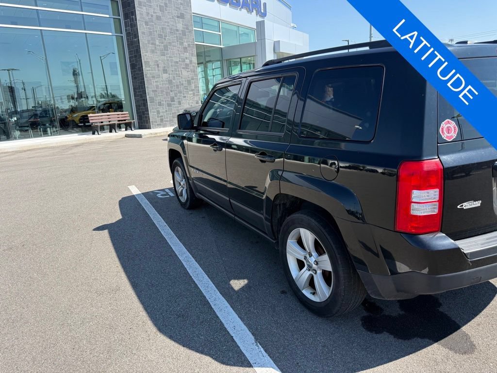 Used 2016 Jeep Patriot Latitude FWD image 3