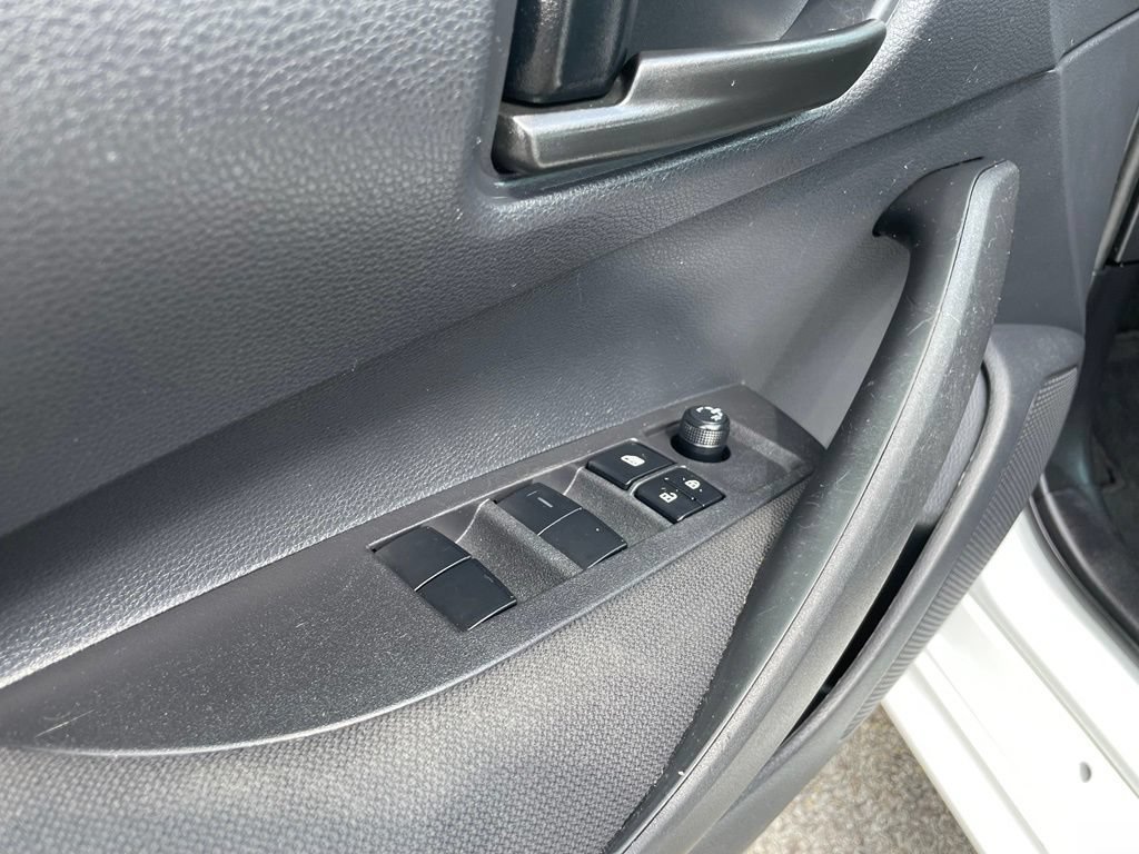 Used 2024 Toyota Corolla LE FWD image 11
