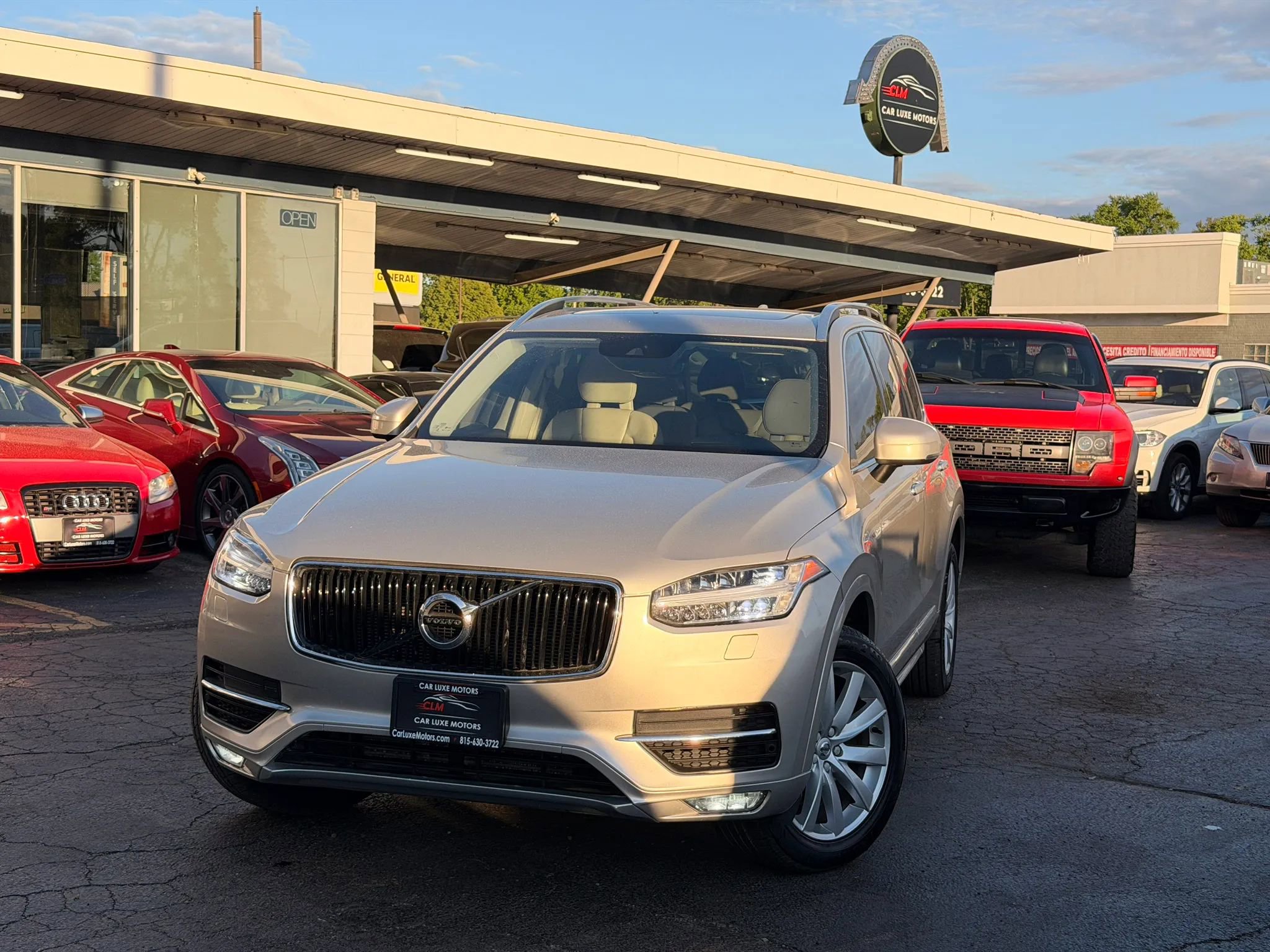 Used 2016 Volvo XC90 T6 Momentum w/ Momentum Plus Package AWD/4WD image 1