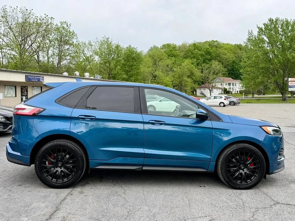 Used 2019 Ford Edge ST w/ Equipment Group 401A AWD/4WD image 9