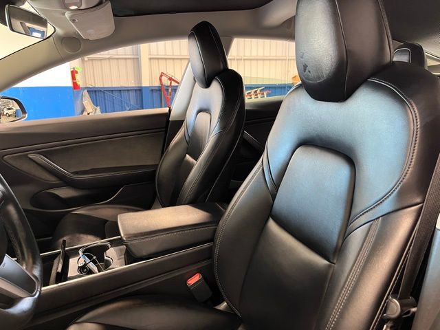 Used 2019 Tesla Model 3 Standard Range Plus image 23