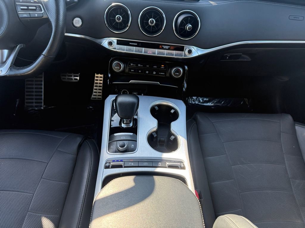 Used 2023 Kia Stinger GT2 image 15