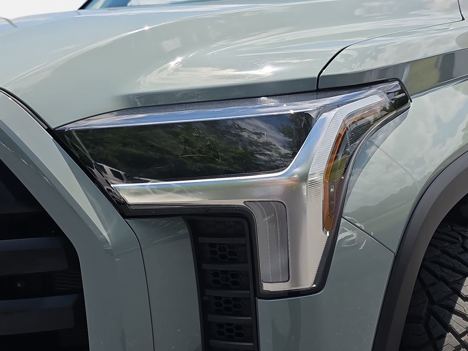 Used 2024 Toyota Tundra SR5 w/ SR5 Convenience Package AWD/4WD image 29