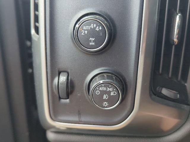 Used 2017 Chevrolet Silverado 1500 LT w/ All Star Edition AWD/4WD image 19