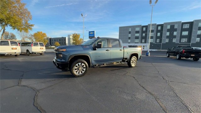 Used 2024 Chevrolet Silverado 2500 Custom w/ Custom Convenience Package image 4