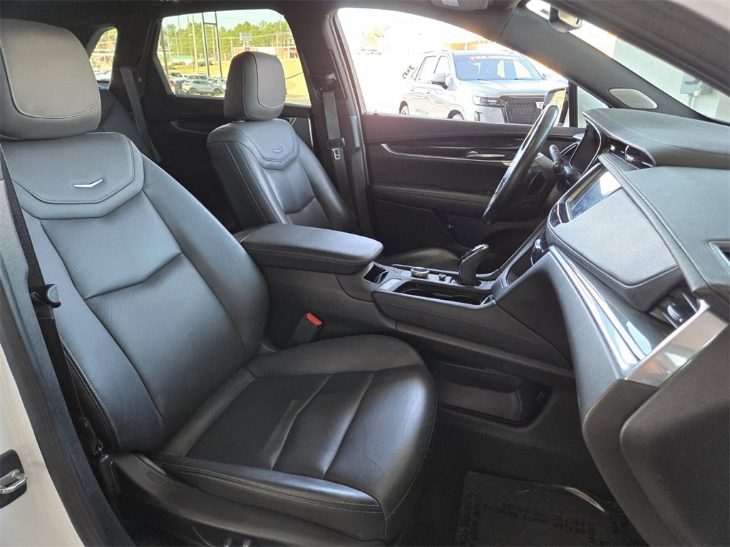 Used 2023 Cadillac XT5 Premium Luxury image 18