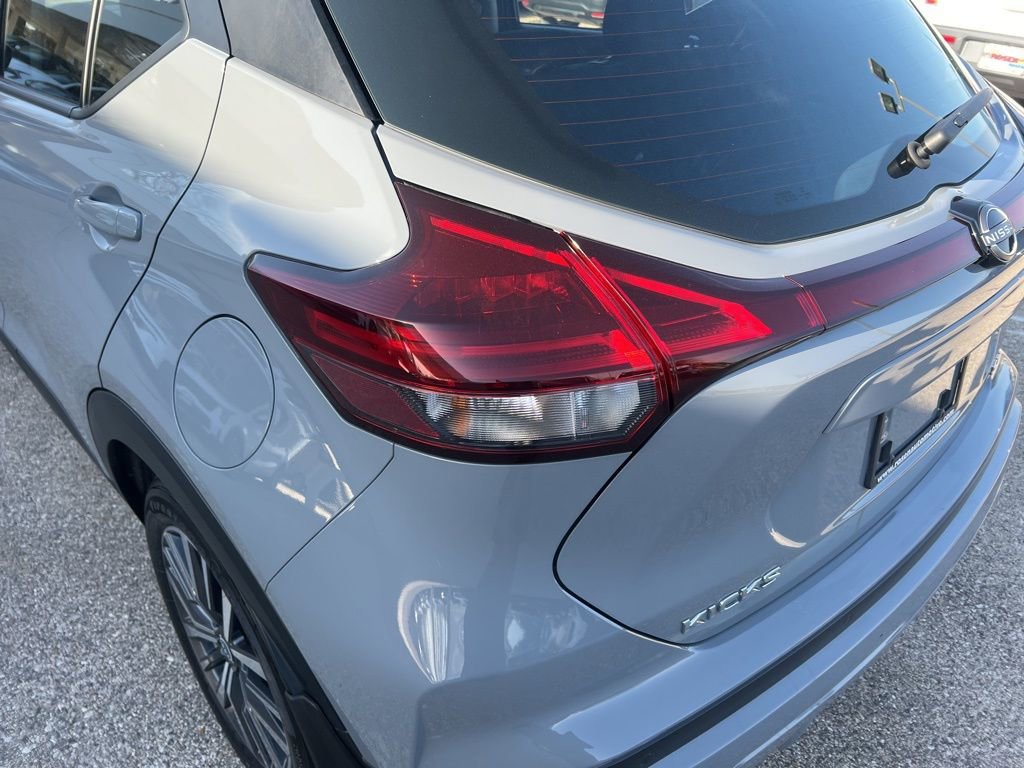 Certified 2023 Nissan Kicks SV FWD image 35