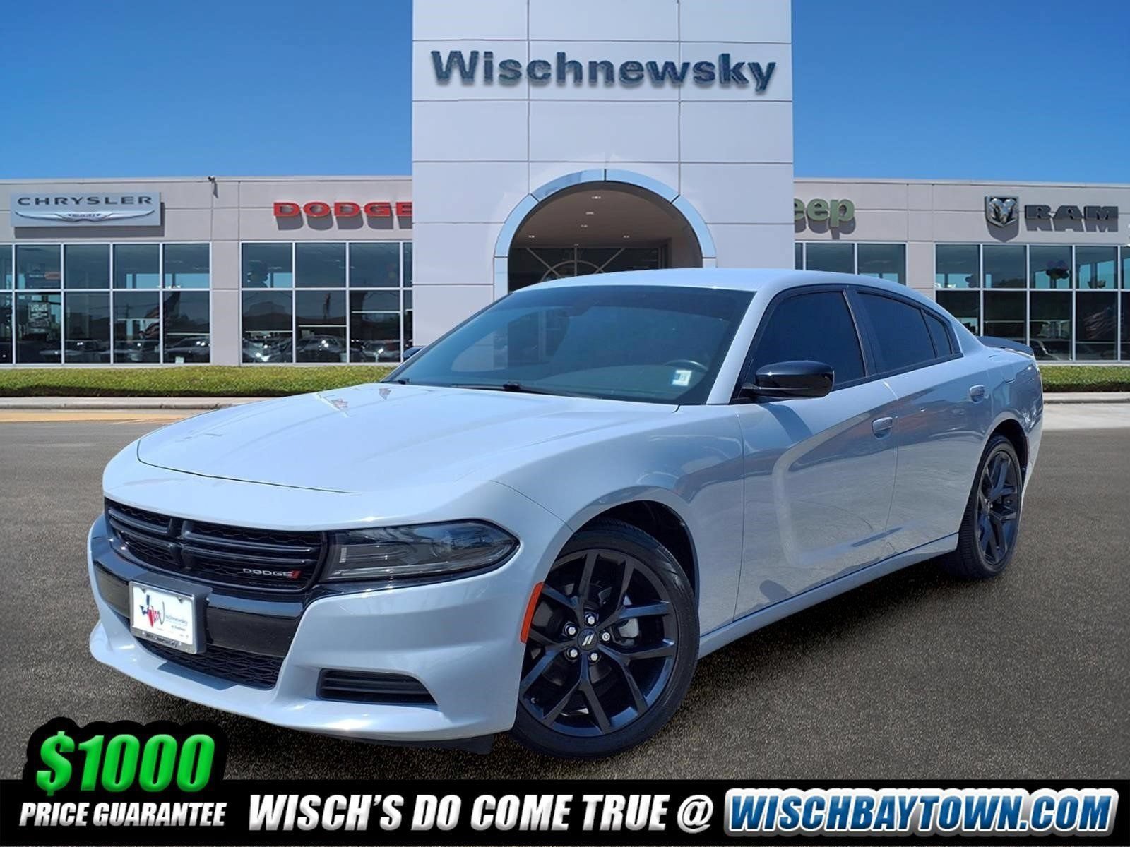 Used 2022 Dodge Charger SXT w/ Blacktop Package RWD image 1