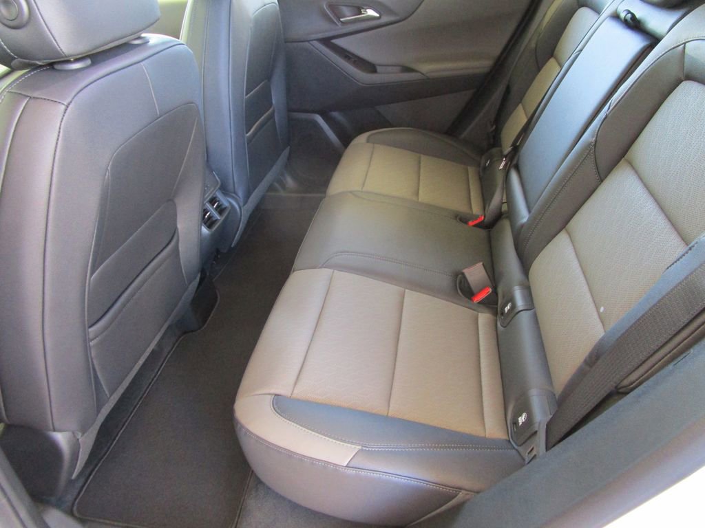 New 2026 Chevrolet Equinox LT w/ Convenience Package II image 15