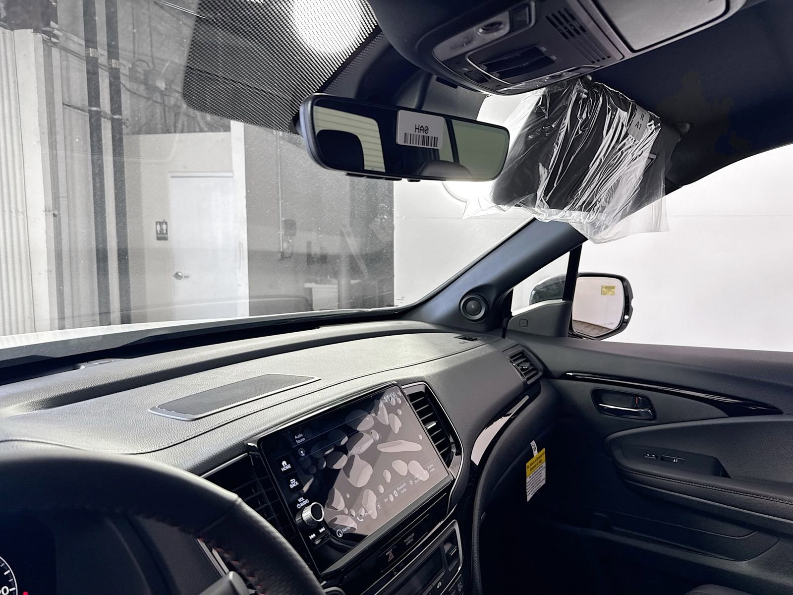 Used 2025 Honda Ridgeline Black Edition image 6