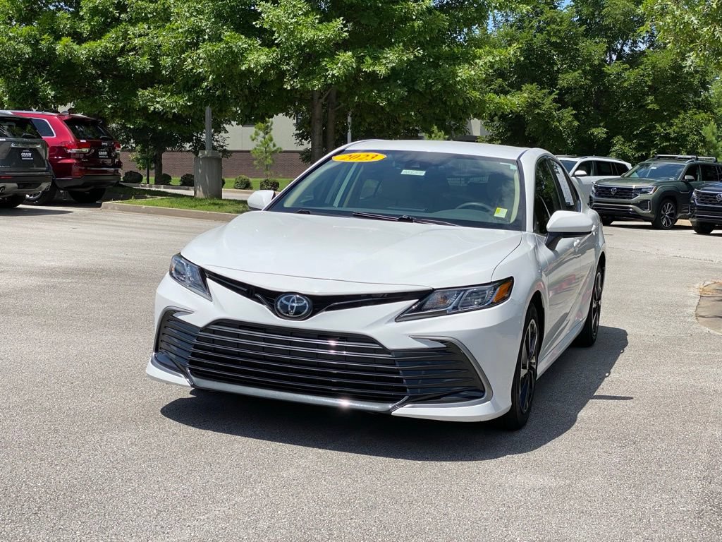 Used 2023 Toyota Camry LE FWD image 3