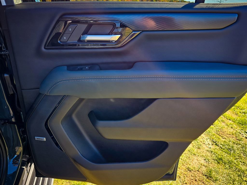 New 2026 GMC Yukon AT4 w/ AT4 Premium Plus Package image 48