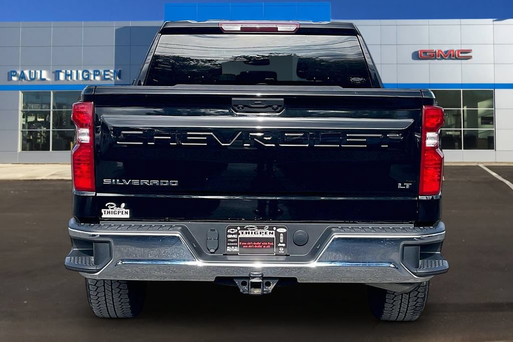 Used 2023 Chevrolet Silverado 1500 LT AWD/4WD image 5