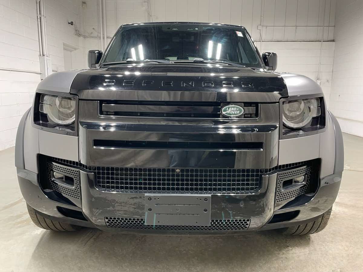 Used 2023 Land Rover Defender 130 X AWD/4WD image 2