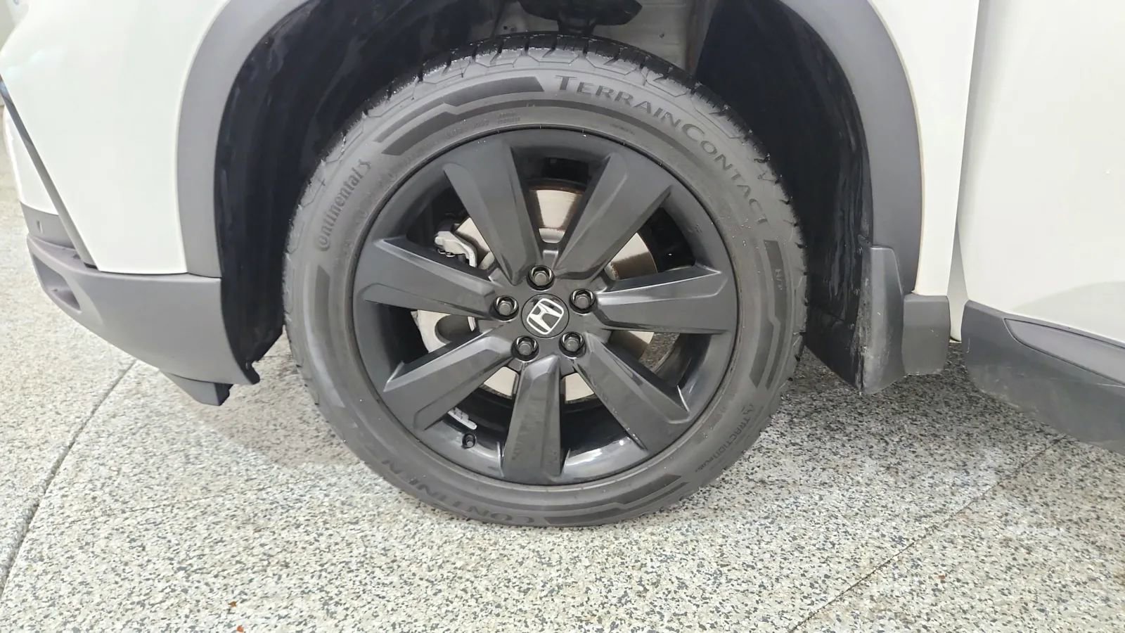 Used 2025 Honda Pilot Black Edition image 13