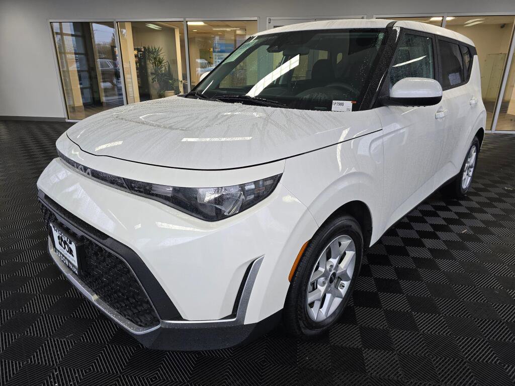 Used 2024 Kia Soul LX w/ Option Group 015 image 7