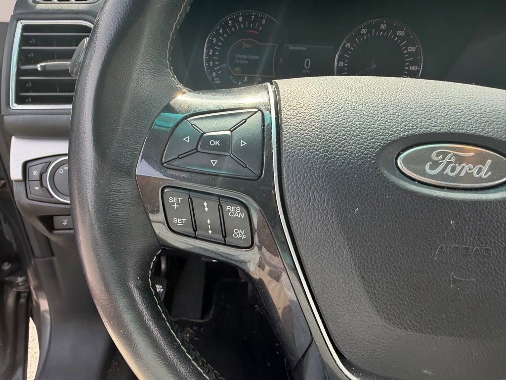 Used 2017 Ford Explorer Platinum AWD/4WD image 27