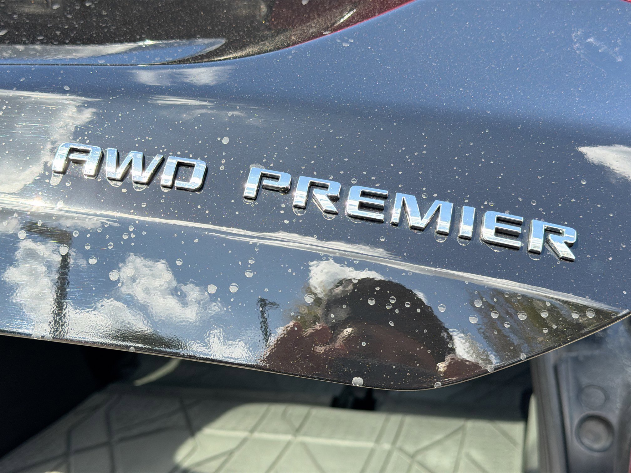 Used 2020 Chevrolet Equinox Premier image 11